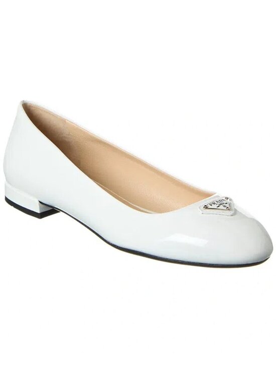 PRADA Shoes - Prada white womans pump size 37.5